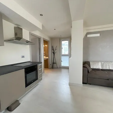 아파트 Jacaranda 로퀴에브륀캡마르탱